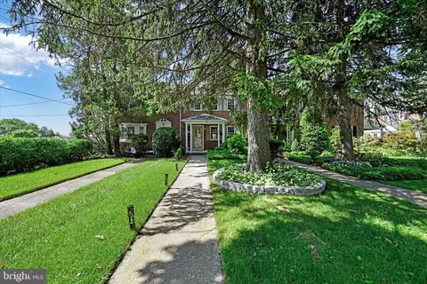 425 Dumbarton Rd, Baltimore, MD 21212 photo 2