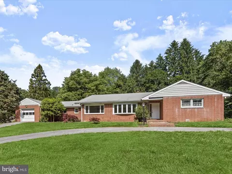 6 Rainbow Ct, Owings Mills, MD 21117