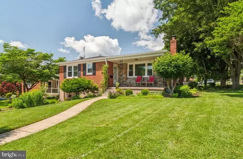 410 Wrenleigh Dr, Catonsville, MD 21228