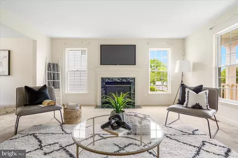 108 Commodore Dr, Essex, MD 21221