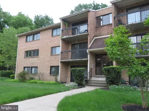 10600 Partridge Ln #B-1, Cockeysville, MD 21030