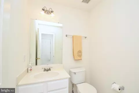 8 Deaven Ct, Baltimore, MD 21209 photo 14