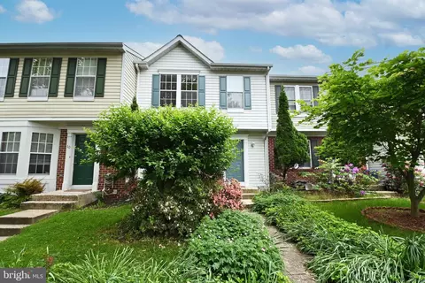 8 Deaven Ct, Baltimore, MD 21209 photo 2