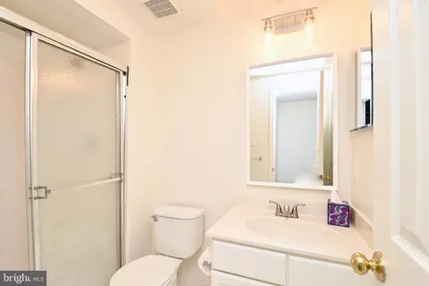 8 Deaven Ct, Baltimore, MD 21209 photo 47
