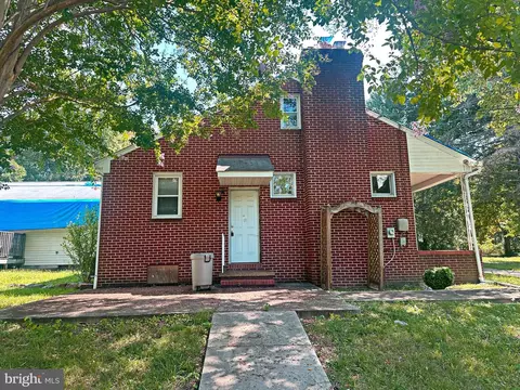 Exterior - 4600 Silver Spring Rd, Perry Hall, MD 21128 photo 2 of 10