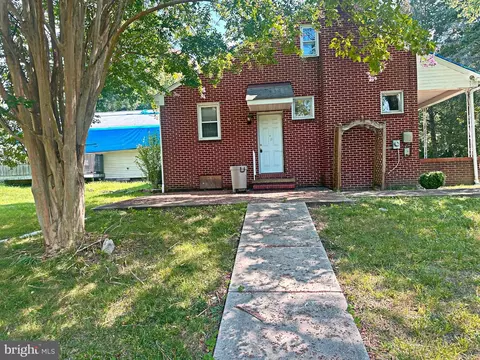 Exterior - 4600 Silver Spring Rd, Perry Hall, MD 21128 photo 3 of 10