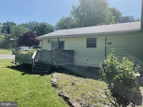 Exterior - 4600 Silver Spring Rd, Perry Hall, MD 21128 photo 4 of 10