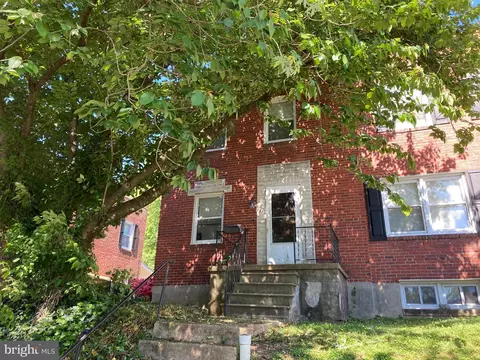 8652 Oak Rd, Parkville, MD 21234