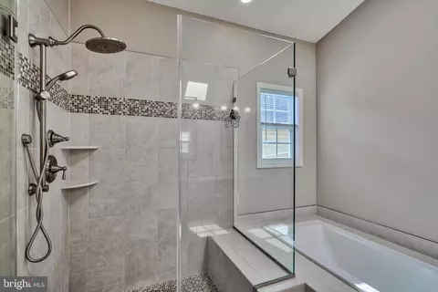 Bath - 25 Stone Pine Ct, Pikesville, MD 21208 photo 7 of 9