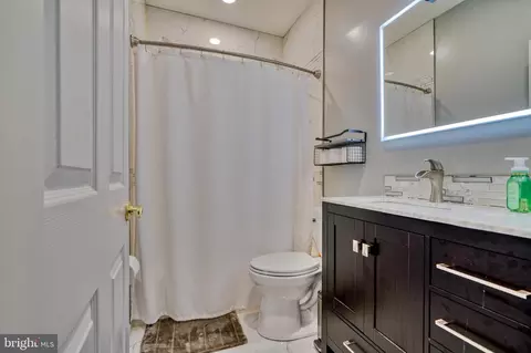 Bath - 25 Stone Pine Ct, Pikesville, MD 21208 photo 3 of 9