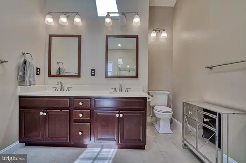 Bath - 25 Stone Pine Ct, Pikesville, MD 21208 photo 8 of 9