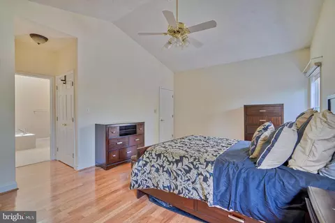 Bedroom - 25 Stone Pine Ct, Pikesville, MD 21208 photo 7 of 7
