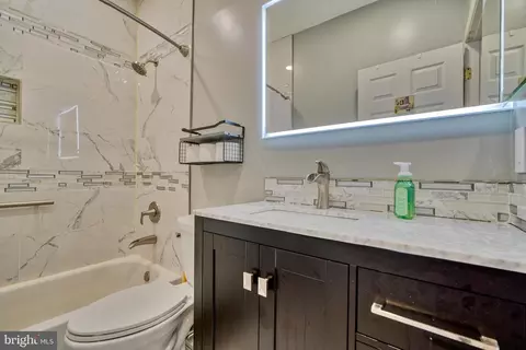 Bath - 25 Stone Pine Ct, Pikesville, MD 21208 photo 2 of 9