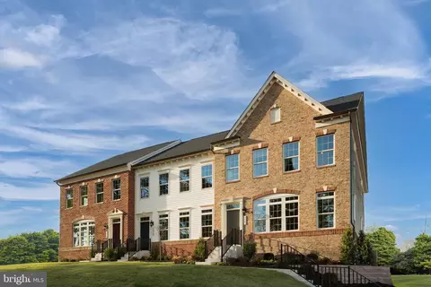 612 Willowshire St, Middle River, MD 21220