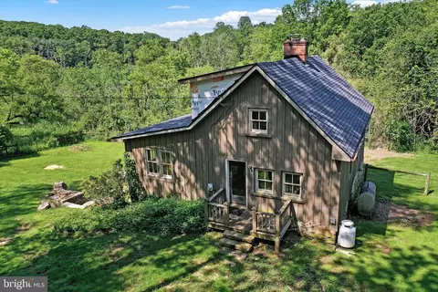 5 Bee Tree Mill Ct, Parkton, MD 21120