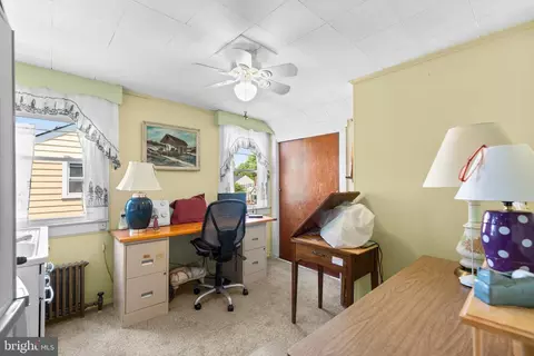 Entry Way - 5576 Ashbourne Rd, Halethorpe, MD 21227 photo 2 of 2