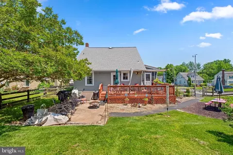 Exterior - 5576 Ashbourne Rd, Halethorpe, MD 21227 photo 12 of 13