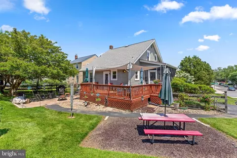 Exterior - 5576 Ashbourne Rd, Halethorpe, MD 21227 photo 11 of 13