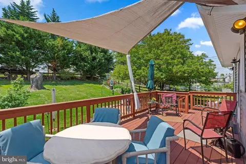 Exterior - 5576 Ashbourne Rd, Halethorpe, MD 21227 photo 9 of 13