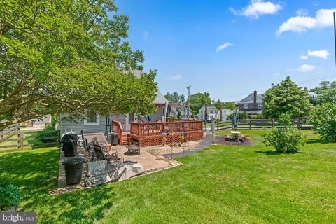 Exterior - 5576 Ashbourne Rd, Halethorpe, MD 21227 photo 13 of 13