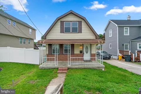 35 1st Ave, Halethorpe, MD 21227