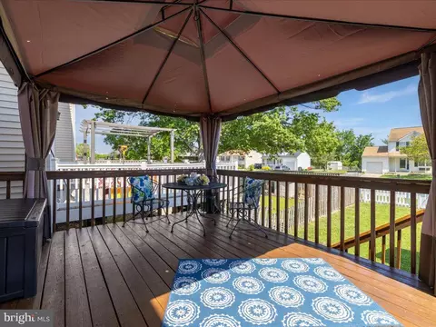 Exterior - 232 Oak Leaf Way, Halethorpe, MD 21227 photo 9 of 9