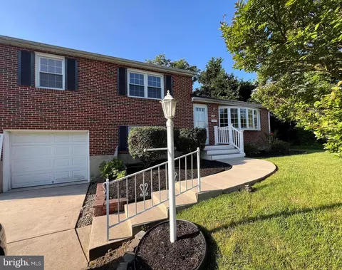 15 Ridgefield Rd, Lutherville Timonium, MD 21093