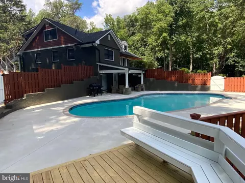 Exterior - 2552 Ridge Rd, Windsor Mill, MD 21244 photo 11 of 15