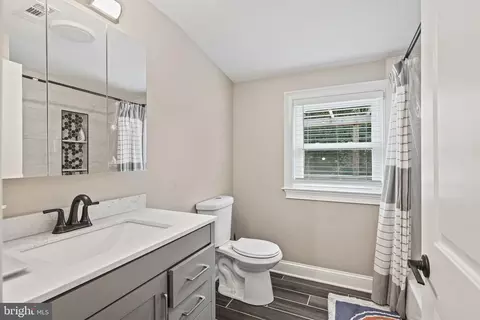 Bath - 2552 Ridge Rd, Windsor Mill, MD 21244 photo 1 of 8