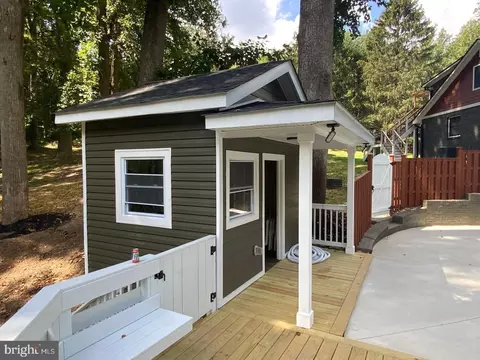 Exterior - 2552 Ridge Rd, Windsor Mill, MD 21244 photo 10 of 15