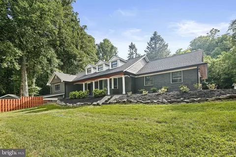 Exterior - 2552 Ridge Rd, Windsor Mill, MD 21244 photo 6 of 15