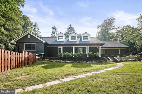 Exterior - 2552 Ridge Rd, Windsor Mill, MD 21244 photo 7 of 15