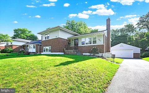 927 Starbit Rd, Towson, MD 21286