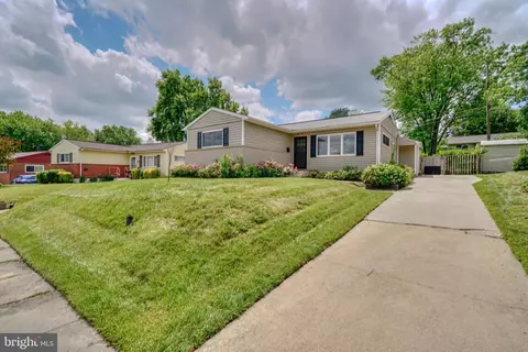 8410 Kings Ridge Rd, Parkville, MD 21234