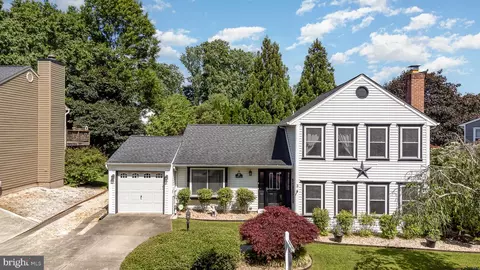 Exterior - 3 Fox Brier Ln, Nottingham, MD 21236 photo 2 of 13