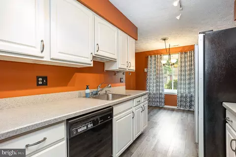 Kitchen - 3 Fox Brier Ln, Nottingham, MD 21236 photo 3 of 3