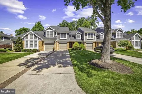 12 Raisin Tree Cir, Pikesville, MD 21208