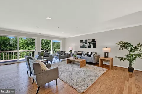 Living - 9 Hunt Valley View Ter, Phoenix, MD 21131 photo 1 of 2