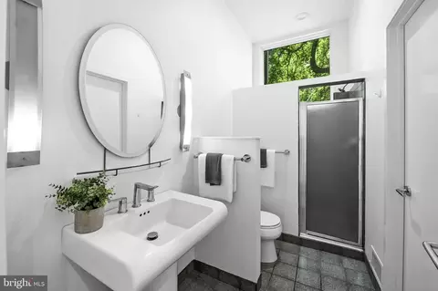 Bath - 6217 Sareva Dr, Baltimore, MD 21209 photo 1 of 4