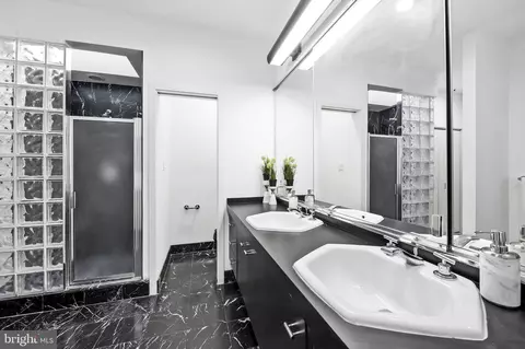 Bath - 6217 Sareva Dr, Baltimore, MD 21209 photo 4 of 4