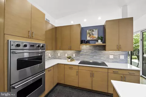 Kitchen - 6217 Sareva Dr, Baltimore, MD 21209 photo 8 of 8
