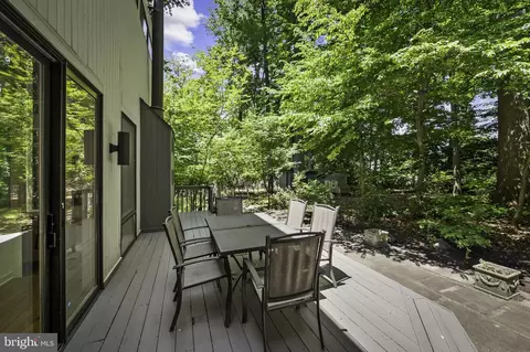 Exterior - 6217 Sareva Dr, Baltimore, MD 21209 photo 6 of 13