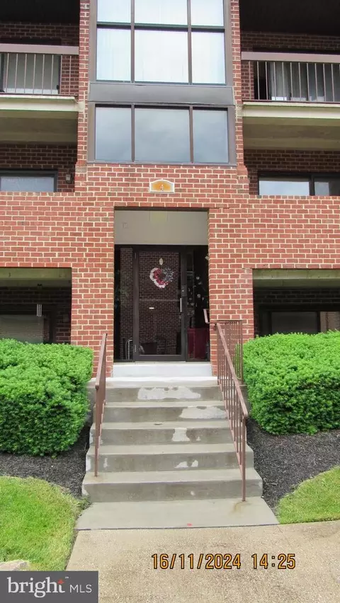 4 Juliet Ln #204, Nottingham, MD 21236