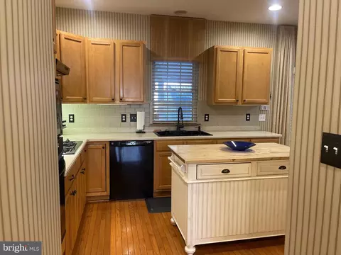 Kitchen - 2016 Mars Run Rd, Essex, MD 21221 photo 1 of 4