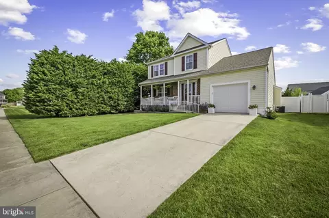 4 Oyster Ct, Sparrows Point, MD 21219 photo 2
