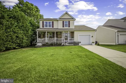 4 Oyster Ct, Sparrows Point, MD 21219