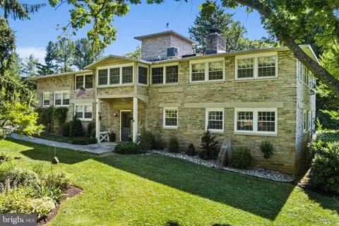 10524 Burnside Farm Rd, Owings Mills, MD 21117