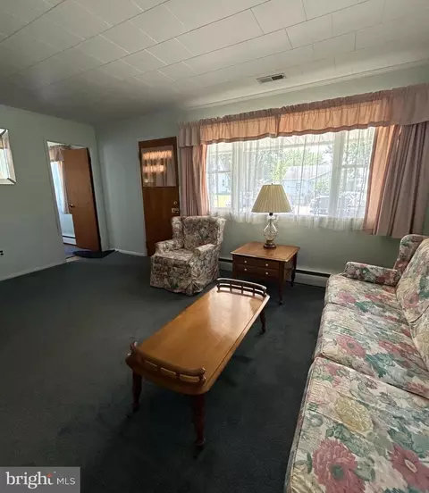 4 Manifold Ct, Middle River, MD 21220 photo 3