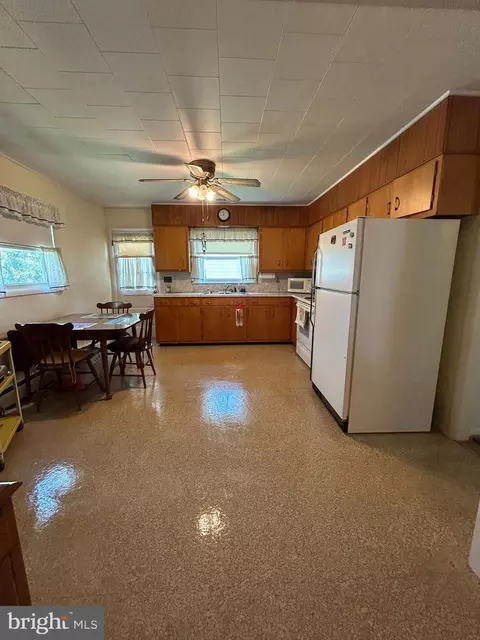 4 Manifold Ct, Middle River, MD 21220 photo 5