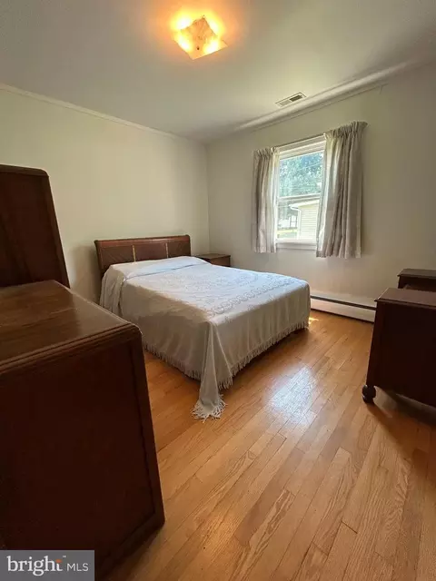 4 Manifold Ct, Middle River, MD 21220 photo 9